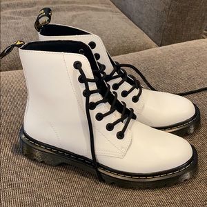 Dr. Martens - women’s size 8 - never worn